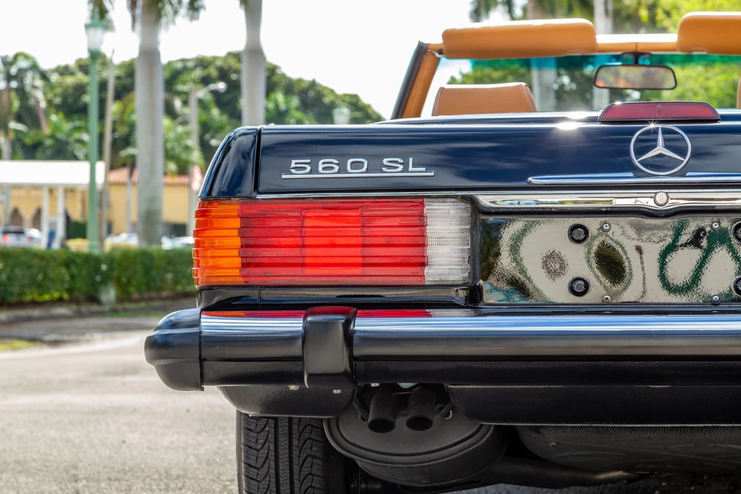 1988 Mercedes-Benz R107 SL-Class - Image 16 of 31
