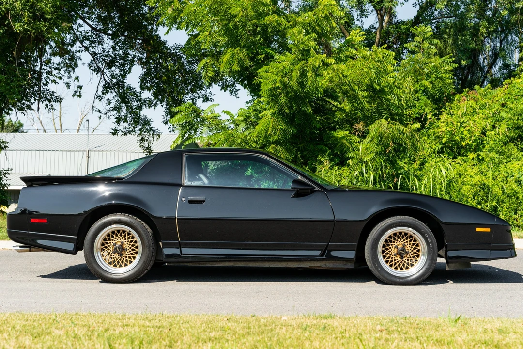 1988 Pontiac Firebird Trans Am 3rd Gen - Image 14 of 31