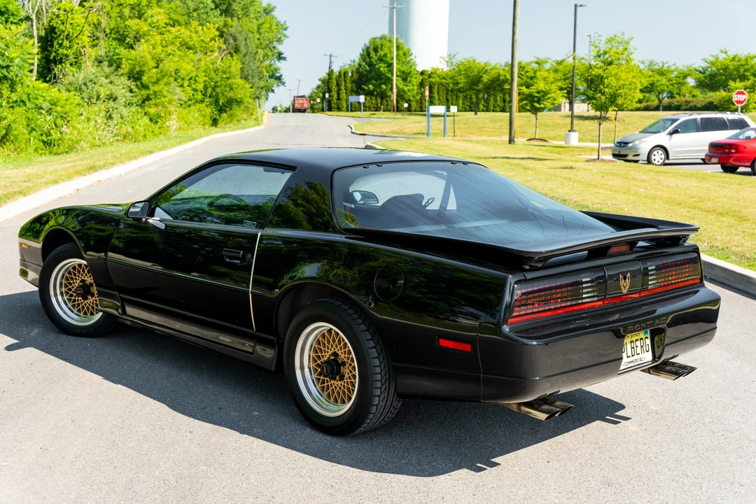 1988 Pontiac Firebird Trans Am 3rd Gen - Image 10 of 31