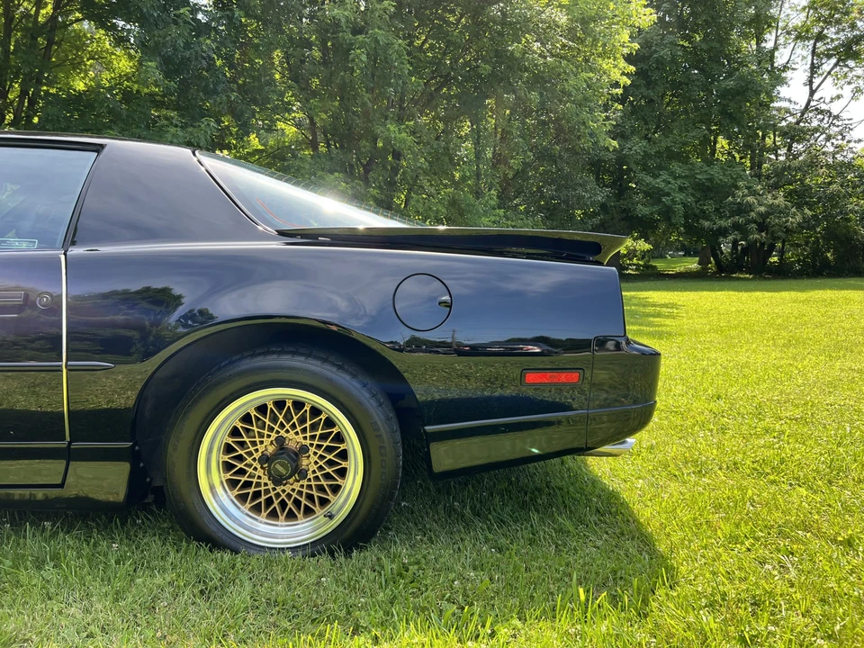 1988 Pontiac Firebird Trans Am 3rd Gen - Image 23 of 31