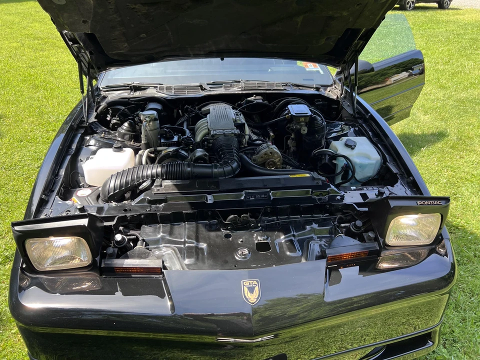 1988 Pontiac Firebird Trans Am 3rd Gen - Image 2 of 31