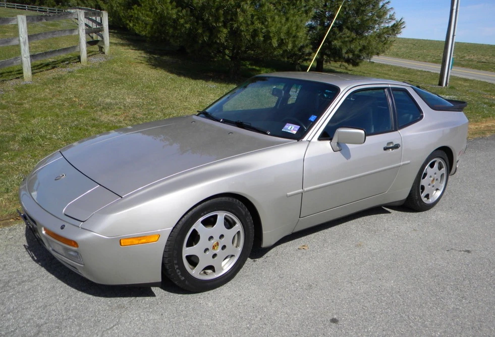 1988 Porsche 944 Turbo - Image 1 of 31
