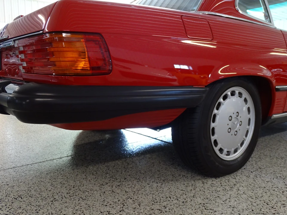 1989 Mercedes-Benz R107 SL-Class - Image 24 of 31