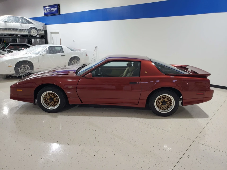 1989 Pontiac Firebird Trans Am 3rd Gen - Image 8 of 31