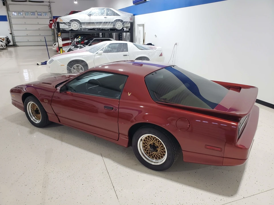 1989 Pontiac Firebird Trans Am 3rd Gen - Image 10 of 31