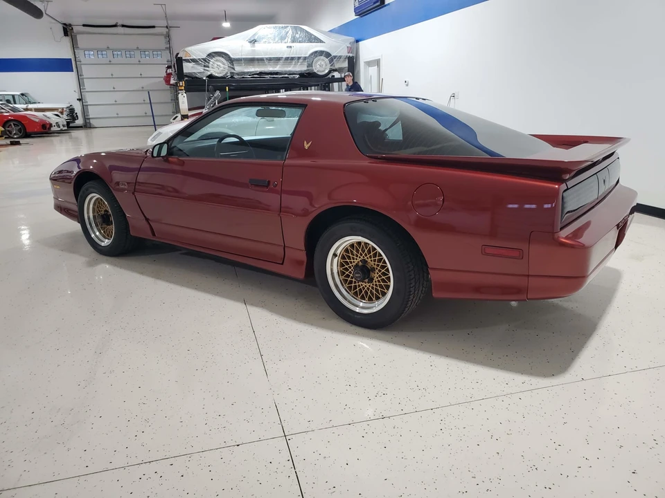 1989 Pontiac Firebird Trans Am 3rd Gen - Image 11 of 31