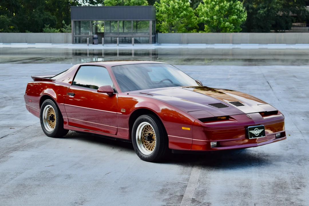 1989 Pontiac Firebird Trans Am 3rd Gen - Image 10 of 31