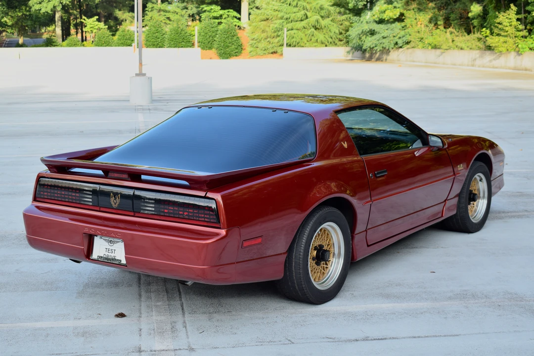 1989 Pontiac Firebird Trans Am 3rd Gen - Image 17 of 31