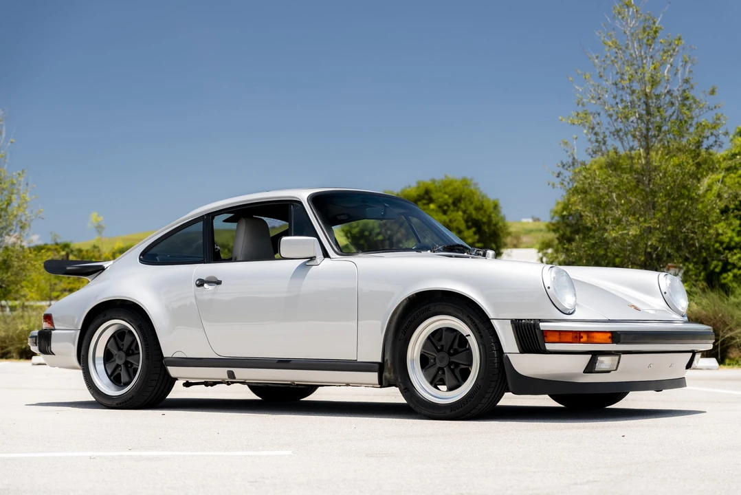 1989 Porsche 911 Carrera 3.2 - Image 10 of 31