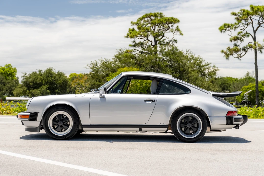 1989 Porsche 911 Carrera 3.2 - Image 20 of 31