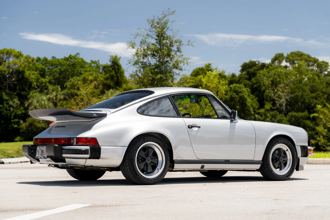 1989 Porsche 911 Carrera 3.2 - Image 15 of 31