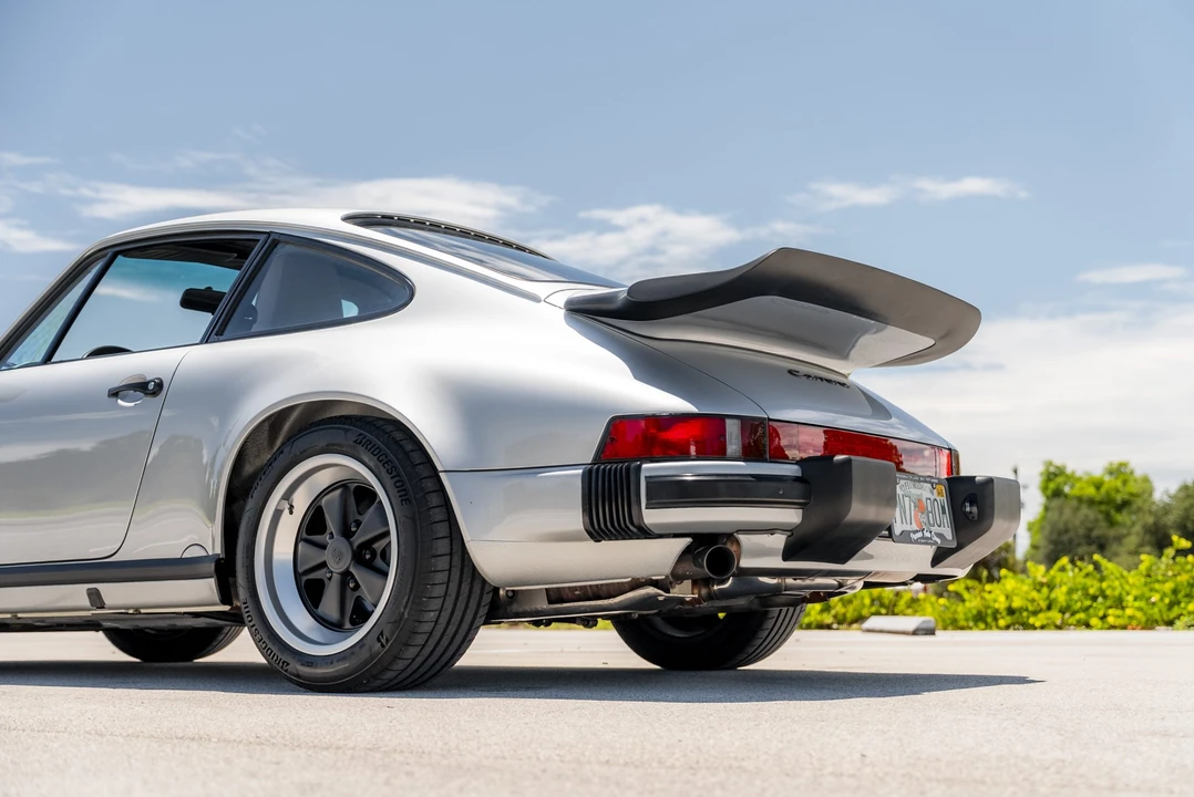 1989 Porsche 911 Carrera 3.2 - Image 30 of 31