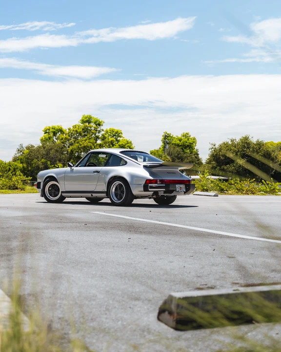 1989 Porsche 911 Carrera 3.2 - Image 17 of 31