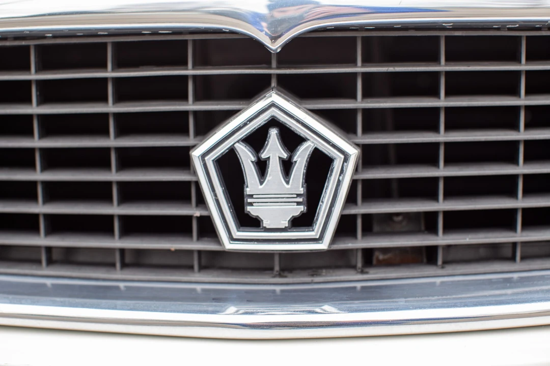1990 Chrysler TC by Maserati - Image 25 of 31