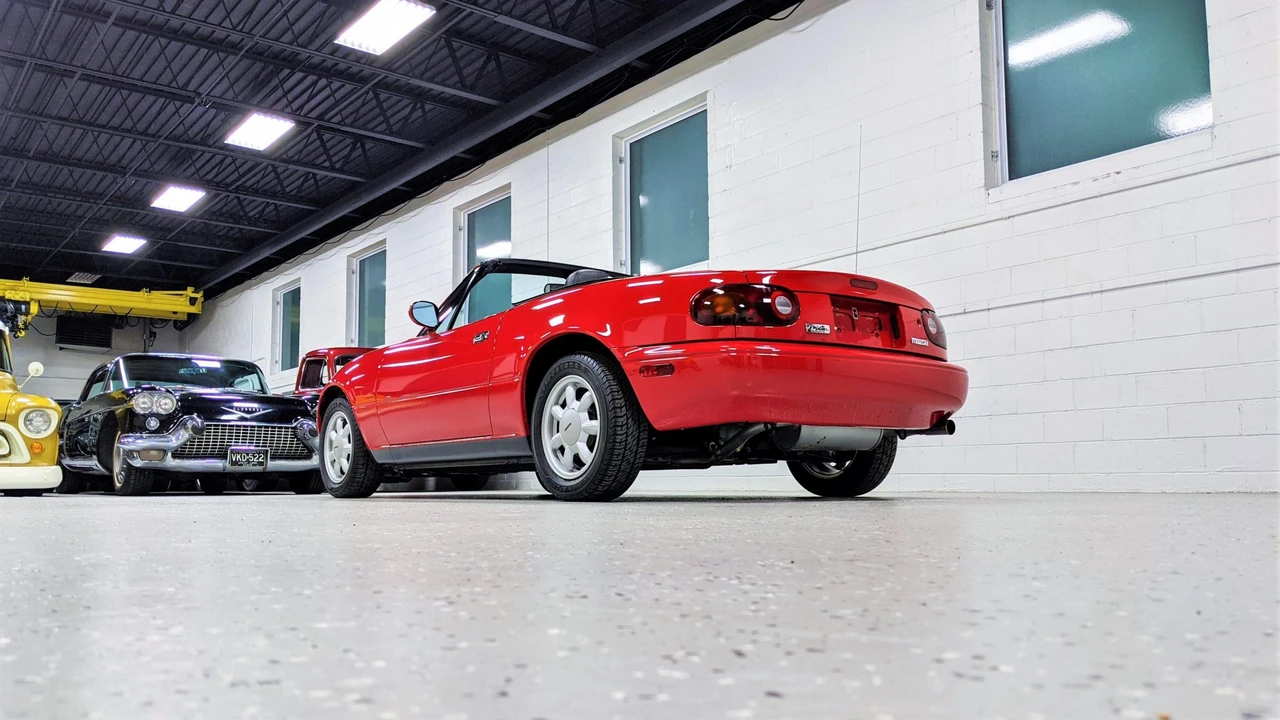 1990 Mazda NA MX-5 Miata - Image 5 of 31