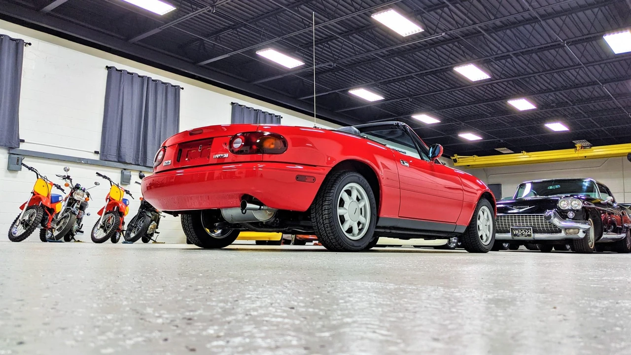 1990 Mazda NA MX-5 Miata - Image 11 of 31