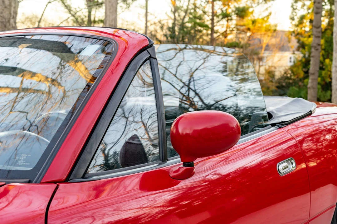 1991 Mazda NA MX-5 Miata - Image 25 of 31