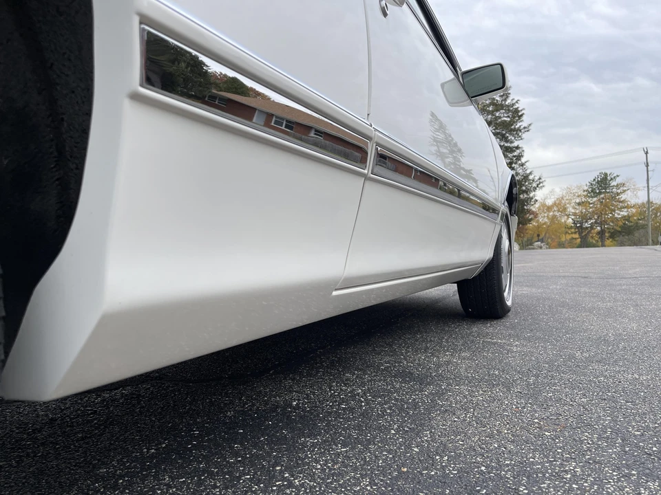1992 Cadillac DeVille 7th Gen - Image 30 of 31