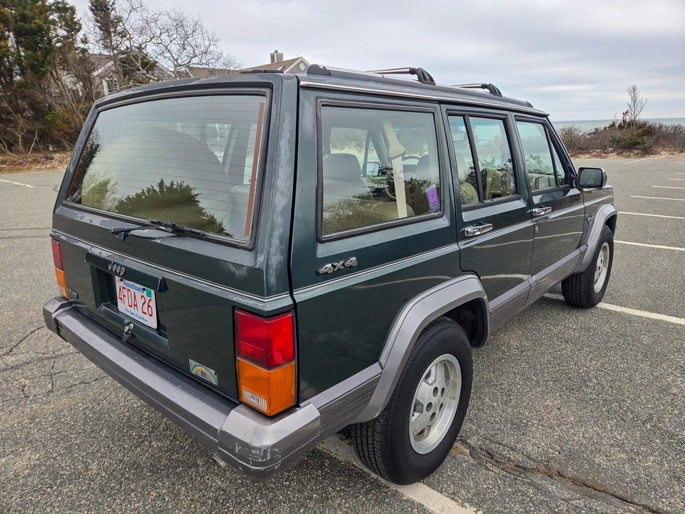 1992 Jeep XJ Cherokee - Image 28 of 31