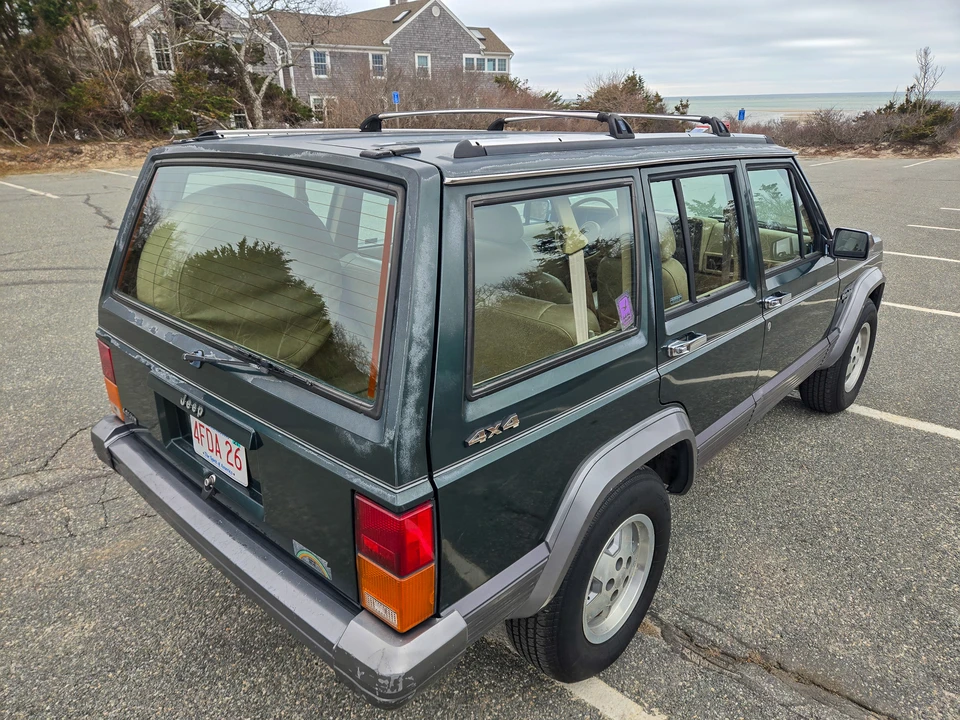 1992 Jeep XJ Cherokee - Image 29 of 31