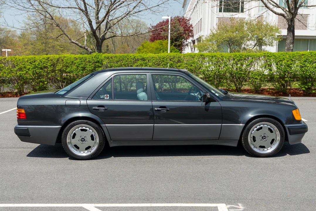 1992 Mercedes-Benz 500E & E500 - Image 9 of 31