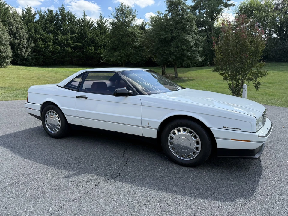 1993 Cadillac Allante - Image 12 of 31