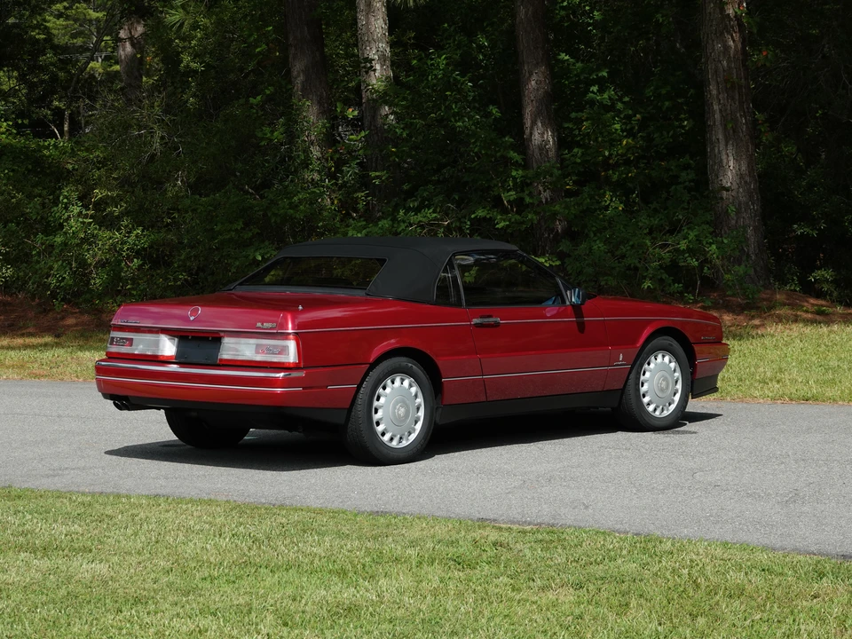 1993 Cadillac Allante - Image 4 of 31