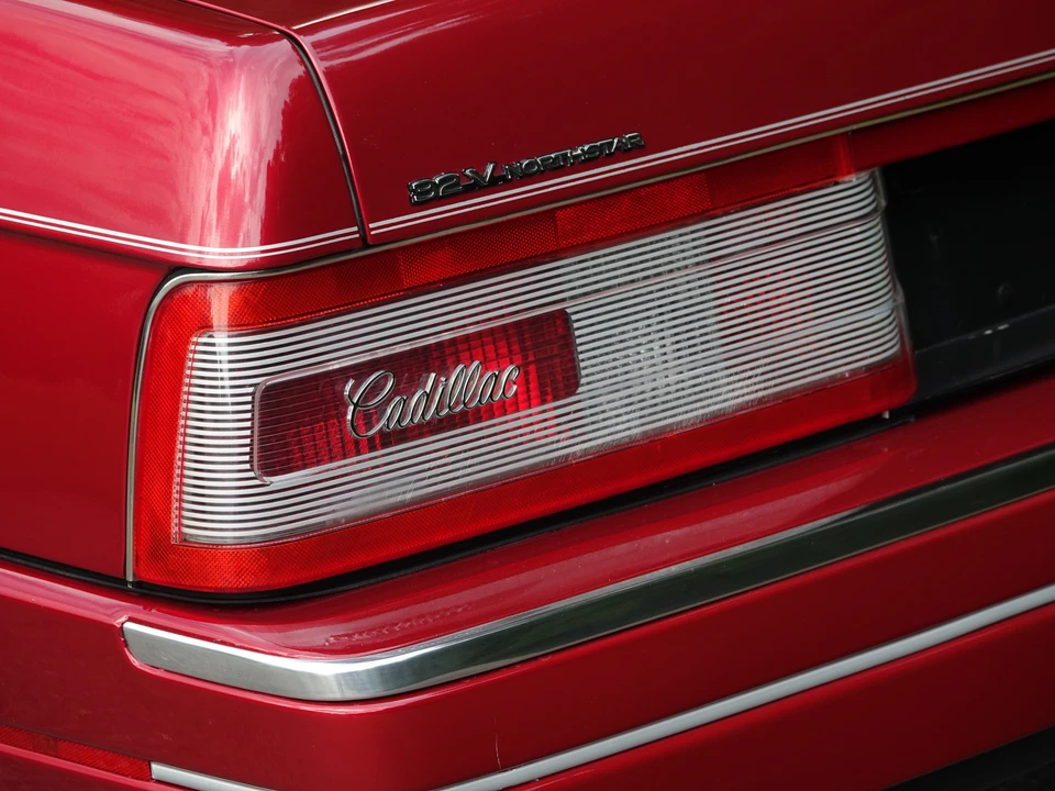 1993 Cadillac Allante - Image 13 of 31
