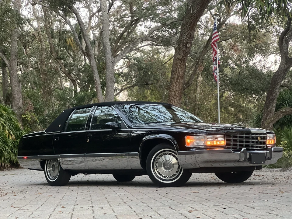 1993 Cadillac Fleetwood - Image 26 of 31