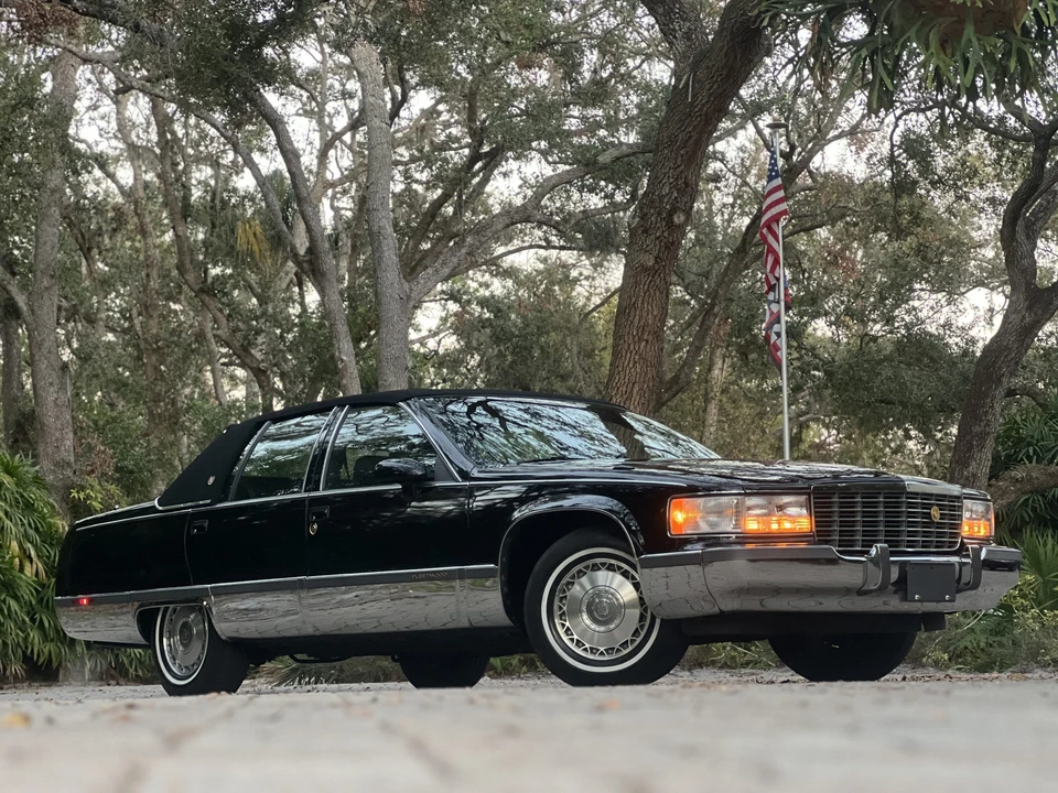 1993 Cadillac Fleetwood - Image 26 of 31