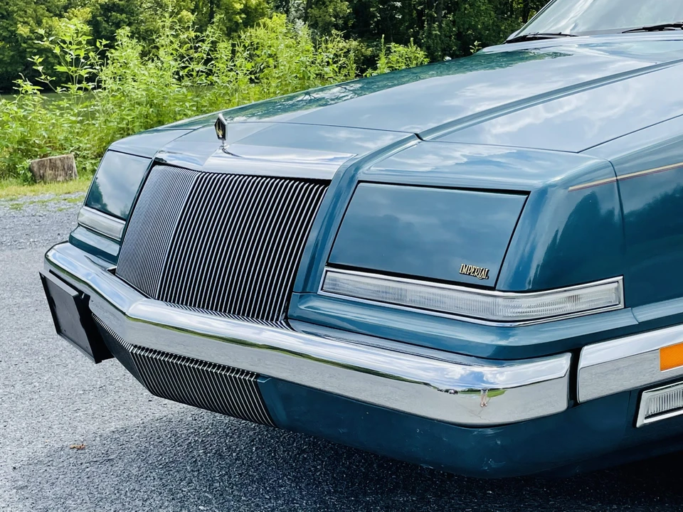 1993 Chrysler Imperial - Image 23 of 31
