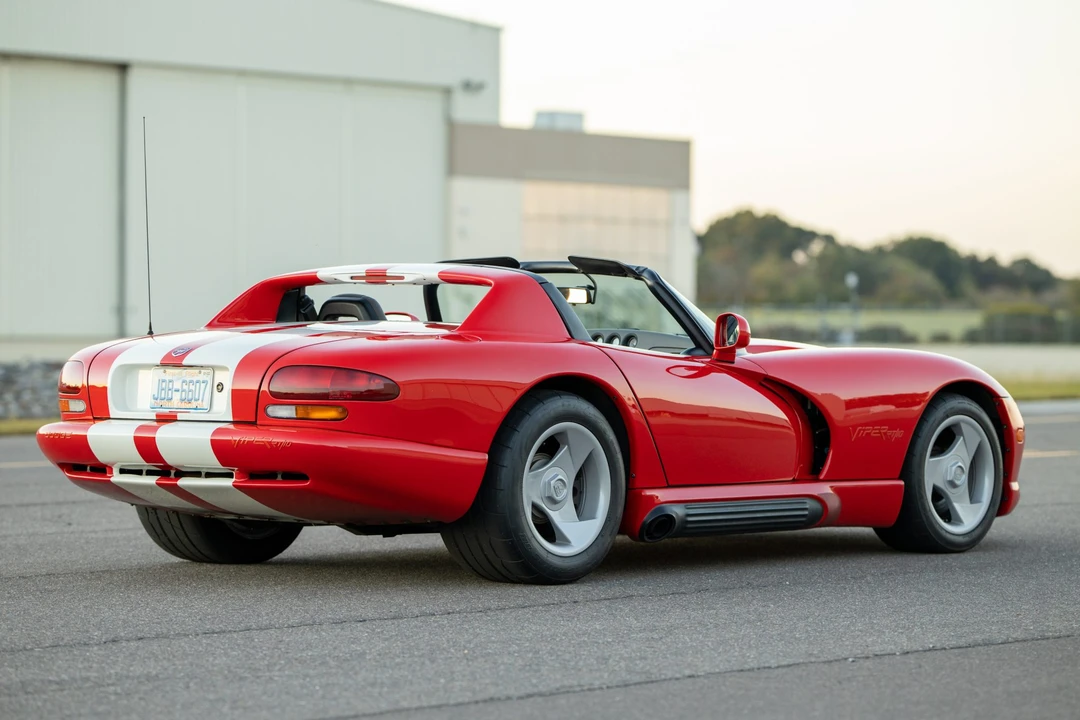 1993 Dodge Viper 1st Gen - Image 24 of 31