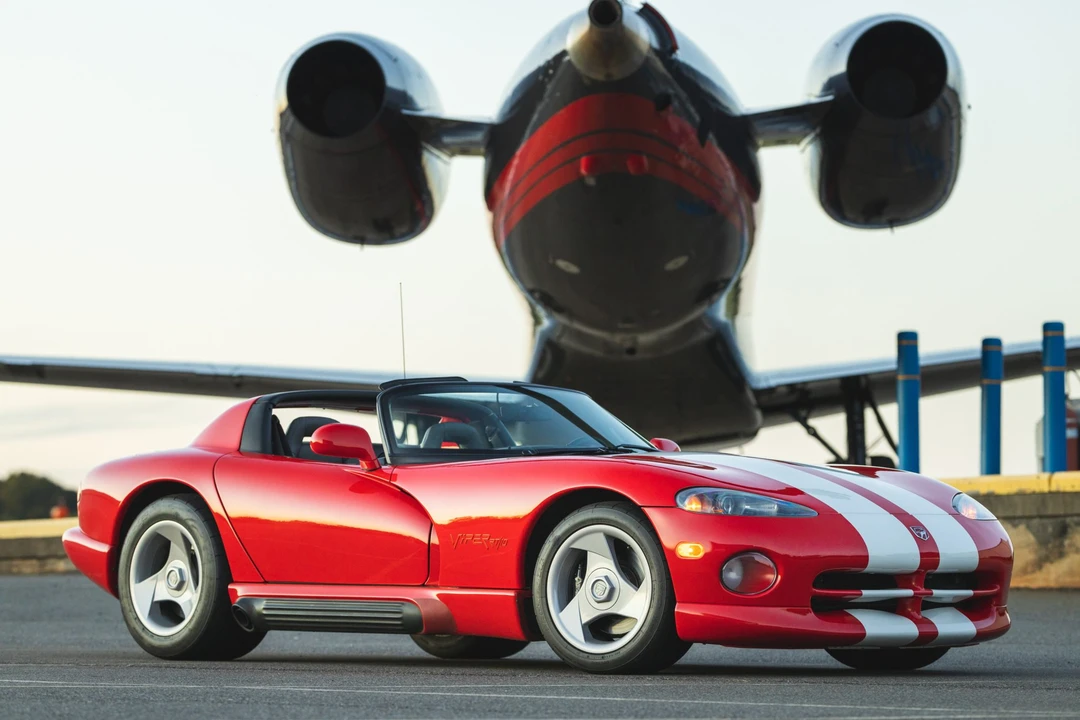 1993 Dodge Viper 1st Gen - Image 2 of 31