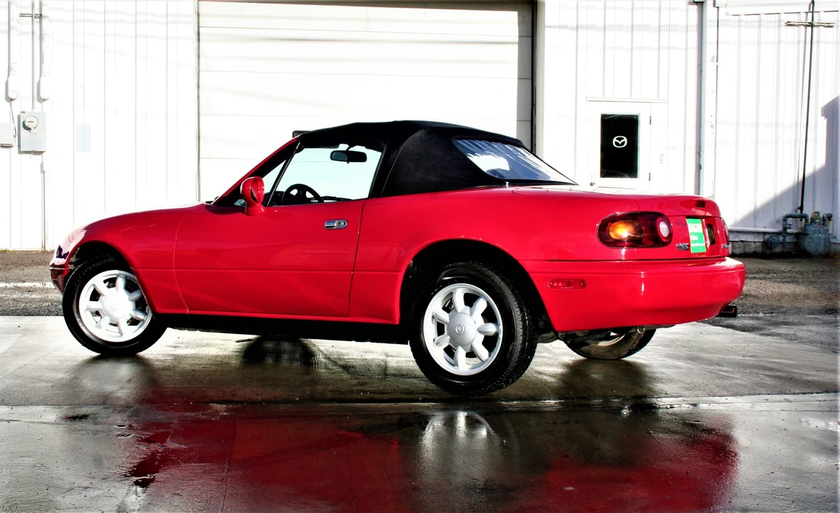 1993 Mazda NA MX-5 Miata - Image 7 of 31