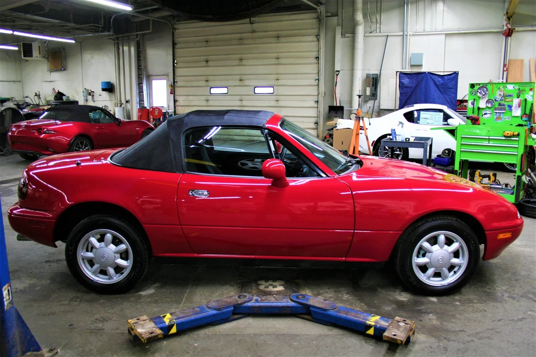 1993 Mazda NA MX-5 Miata - Image 21 of 31