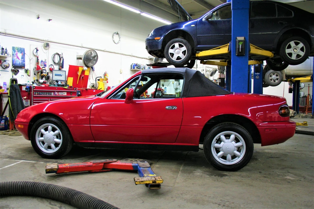 1993 Mazda NA MX-5 Miata - Image 17 of 31