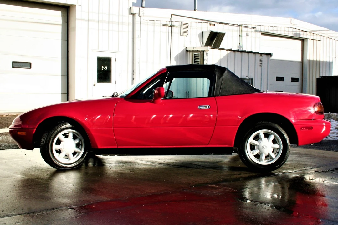 1993 Mazda NA MX-5 Miata - Image 6 of 31