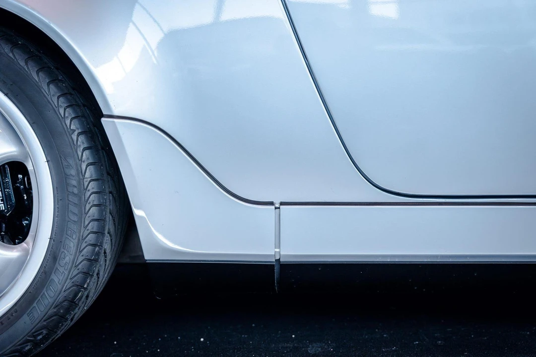 1993 Porsche 964 Carrera 4 - Image 25 of 31