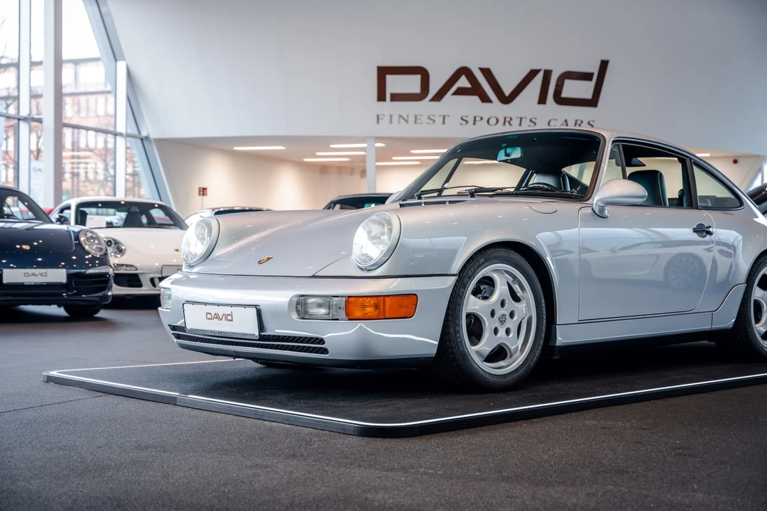 1993 Porsche 964 Carrera 4 - Image 16 of 31