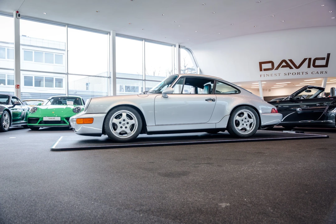 1993 Porsche 964 Carrera 4 - Image 8 of 31