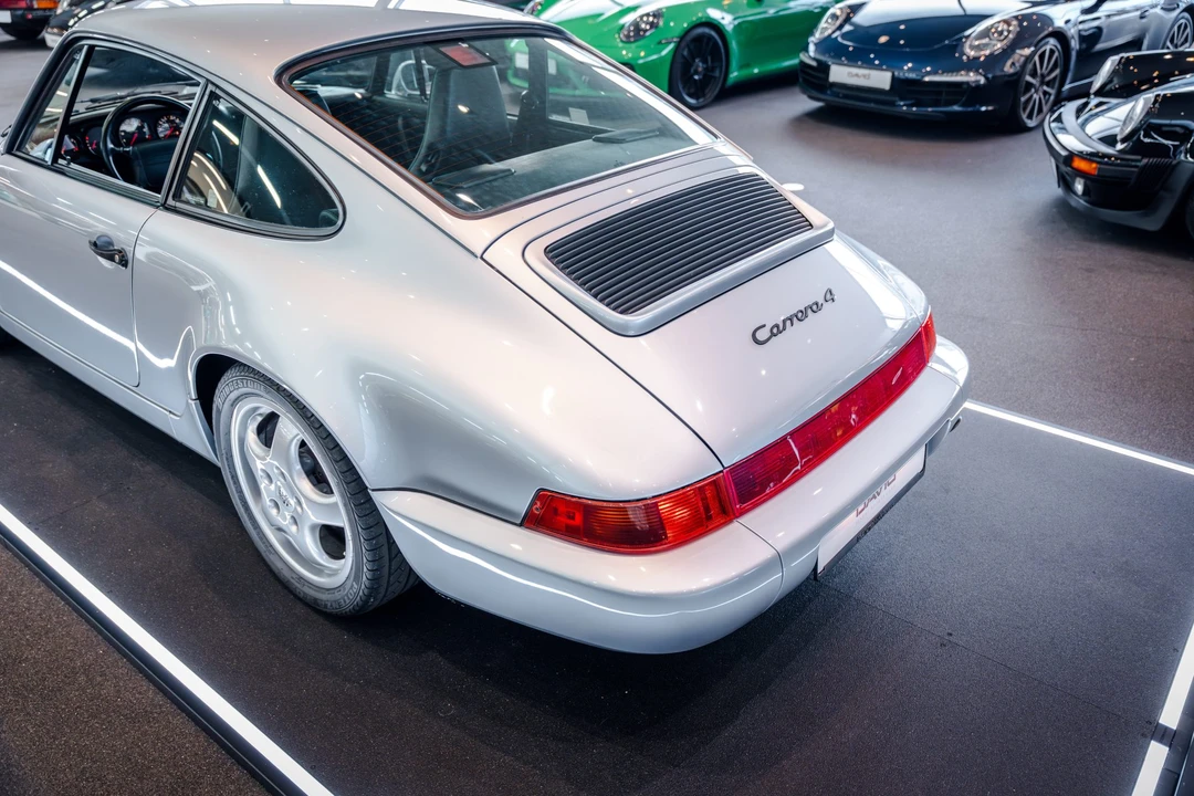 1993 Porsche 964 Carrera 4 - Image 20 of 31