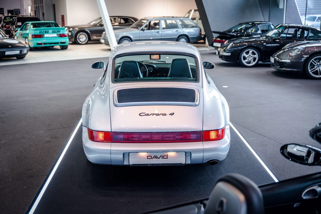 1993 Porsche 964 Carrera 4 - Image 6 of 31