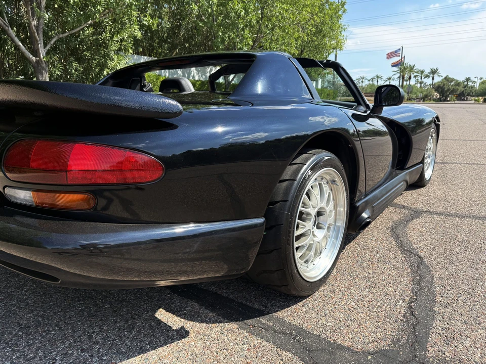 1994 Dodge Viper 1st Gen - Image 25 of 31