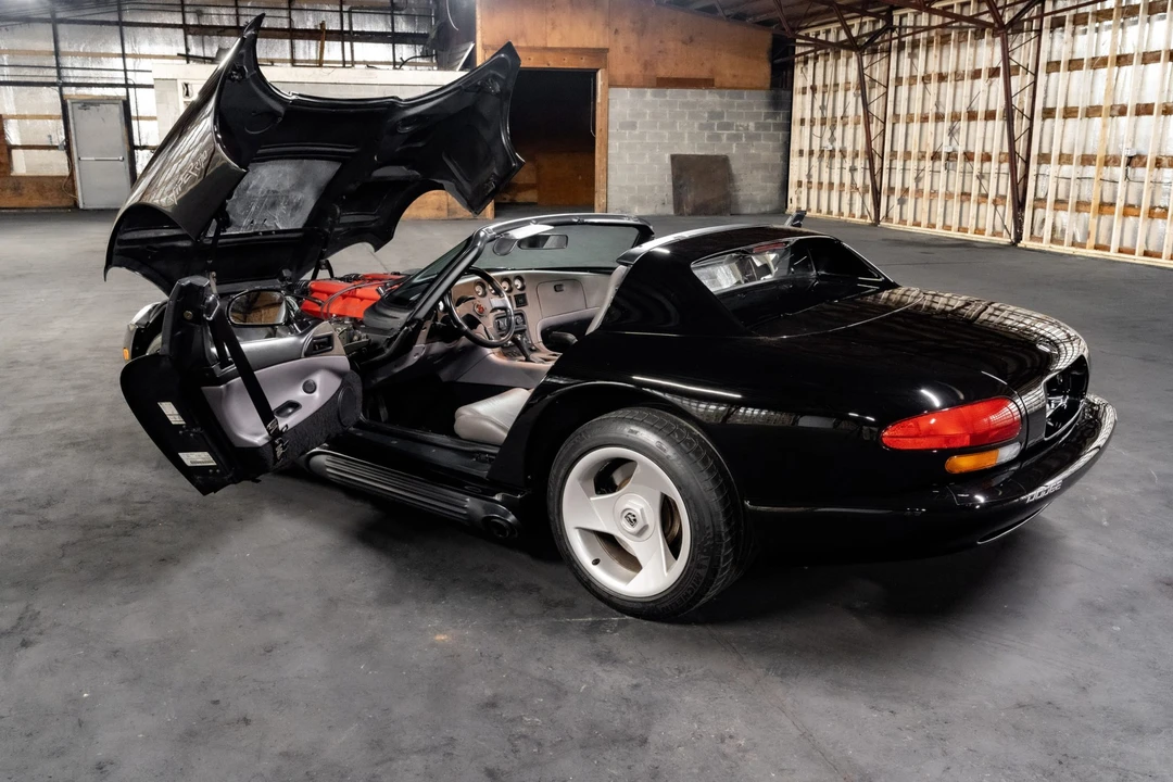1994 Dodge Viper 1st Gen - Image 28 of 31