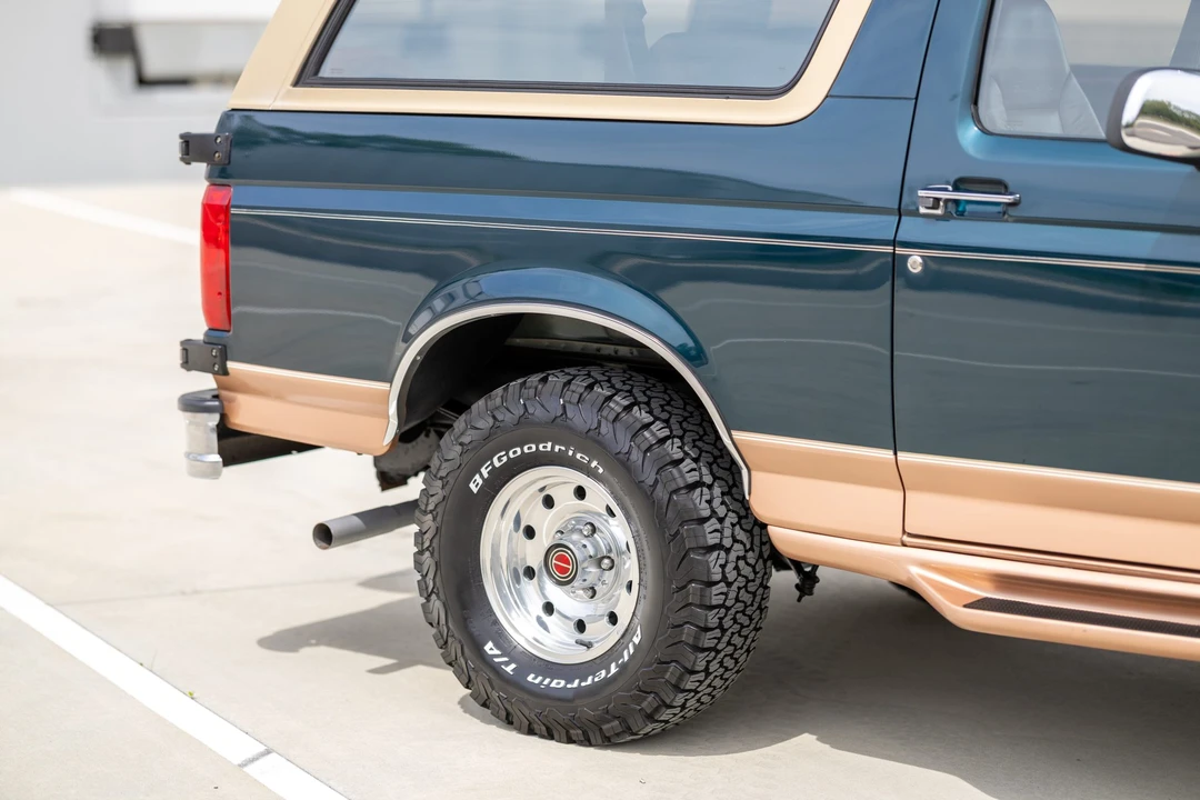 1994 Ford Bronco 5th Gen - Image 28 of 31