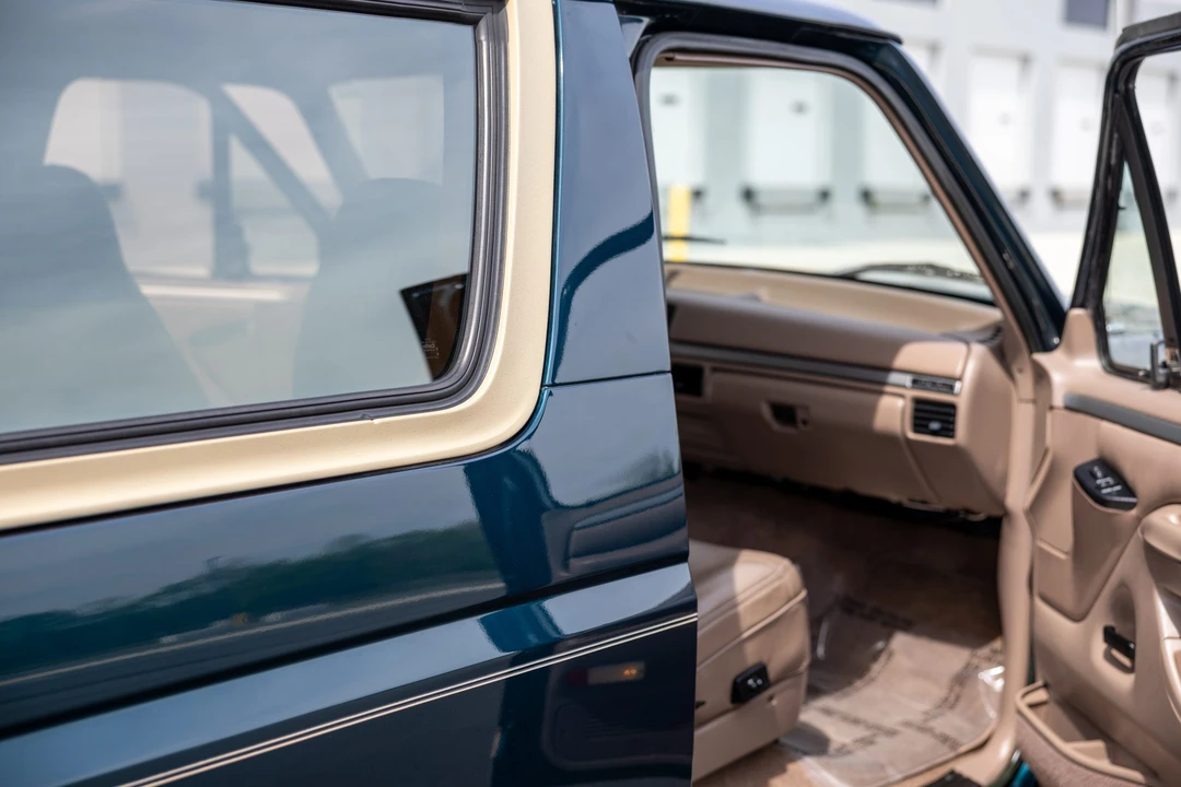 1994 Ford Bronco 5th Gen - Image 30 of 31