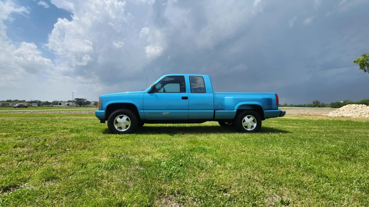 1994 GMC Sierra 2nd Gen - Image 5 of 31