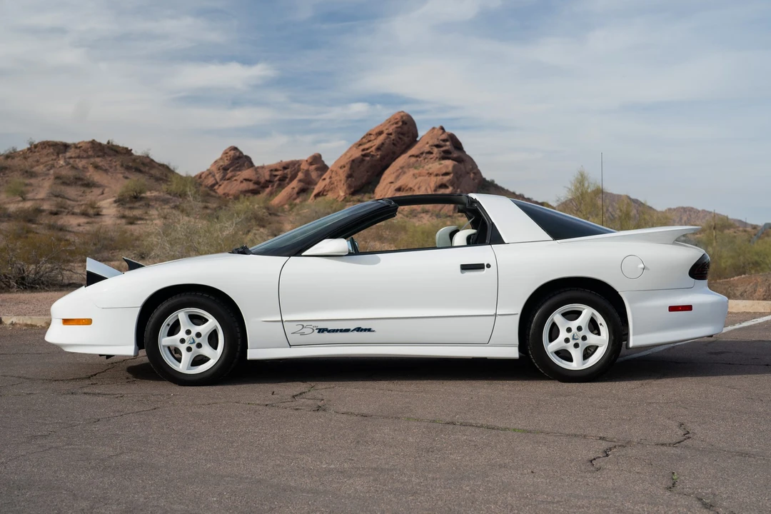 1994 Pontiac Firebird Trans Am 4th Gen - Image 9 of 31