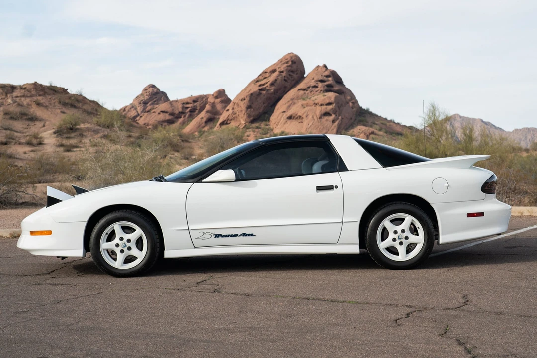 1994 Pontiac Firebird Trans Am 4th Gen - Image 16 of 31