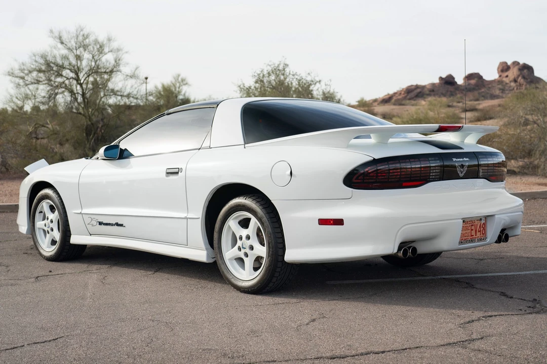 1994 Pontiac Firebird Trans Am 4th Gen - Image 15 of 31